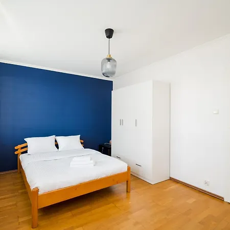 Bemowo Narwik Malachite By Bookinghost