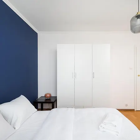 Bemowo Narwik Malachite By Bookinghost * Warschau