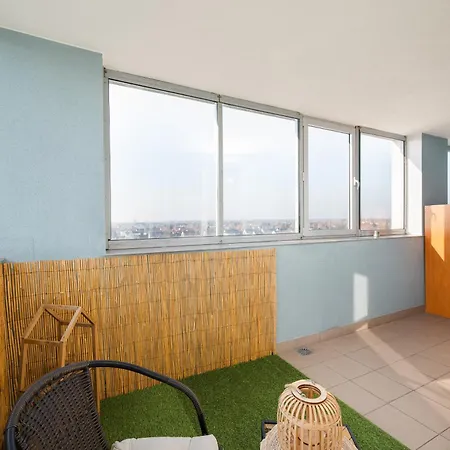 Bemowo Narwik Malachite By Bookinghost