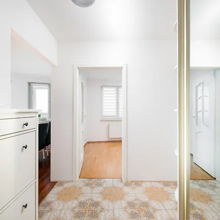 Apartment Bemowo Narwik Malachite By Bookinghost *