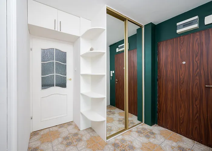 Appartement Bemowo Narwik Malachite By Bookinghost Varsovie